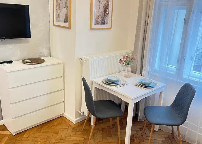 Carina Downtonw Deluxe * Budapesta