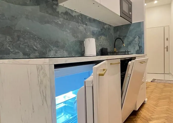 Carina Downtonw Deluxe *